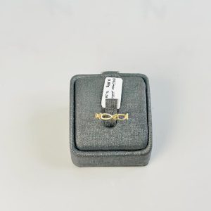 Minimalist fish ring